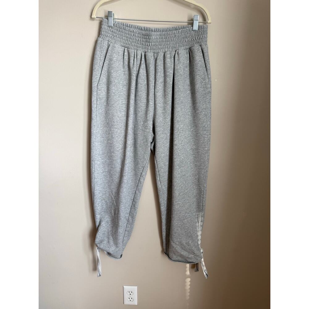 Cinq‎ À Sept Soft Knit Jogger Pants With Tie Ankles Size Medium | Quiet Luxury